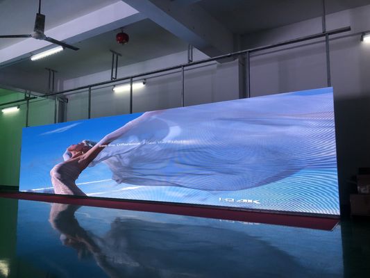 شاشة LED ثابتة معلقة IP65 للإيجار مع عمر طويل من 100000 ساعة