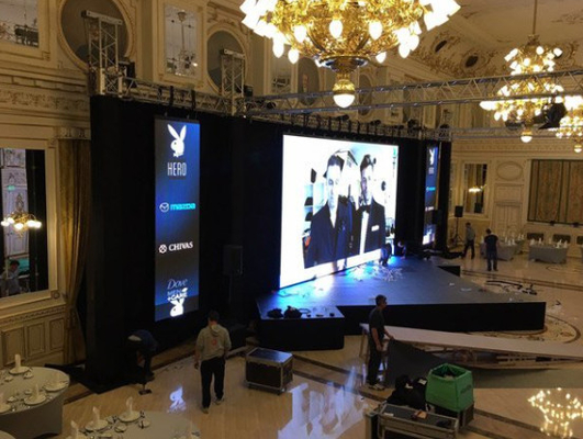 شاشة عرض LED داخلية كاملة اللون P3.91 HD Stage Rental الداخلية