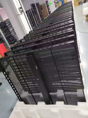 شاشة LED زجاجية شفافة وخفيفة الوزن عالية الدقة بزاوية عرض واسعة
