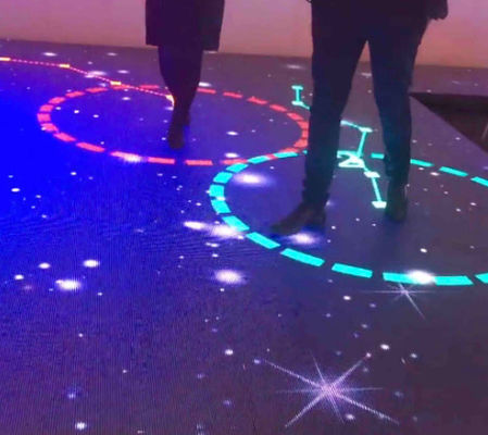 تحكم DMX ، متانة شاشة LED أرضية بلاط داخلي / خارجي مواد سبيكة الألومنيوم عالية الجودة