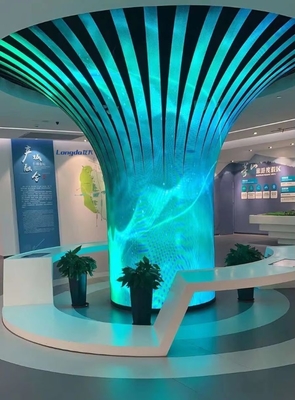 خزانة شاشة LED ناعمة P1.86 بتردد 2800 ~ 3840 هرتز، وحدة مرنة