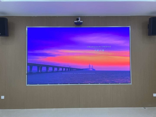 شاشة LED صغيرة بكسل للرسوم المتحركة 32 * 16 سم ODM خزانة 640 * 480 مم