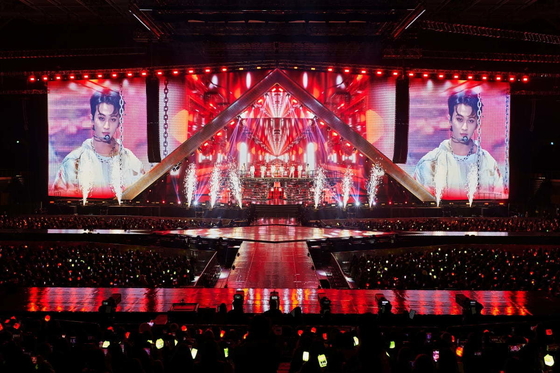 P3.91 غرفة الألومنيوم المصبوبة بالصب الصمغ عالية الدقة في المنازل الإيجارية