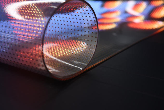 شاشة LED زجاجية شفافة P3.91mm سلسلة هولوغرافية Refresh 3840Hz