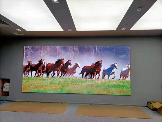 860cd Digital Signage Wall 1920hz P4 Led Video Wall الإعلان 320 * 160mm