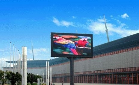 P6 High Way TV LED شاشة عرض الإعلانات الخارجية ODM 160deg زاوية الرؤية