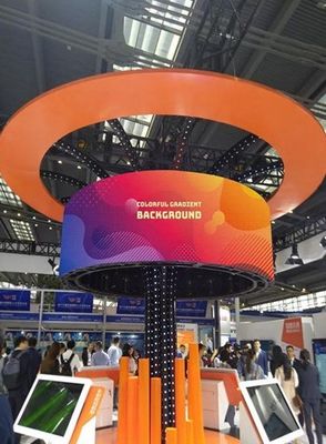 شاشة عرض LED محمولة داخلية كاملة الألوان 800 شمعة 250000 بكسل خفيفة للغاية