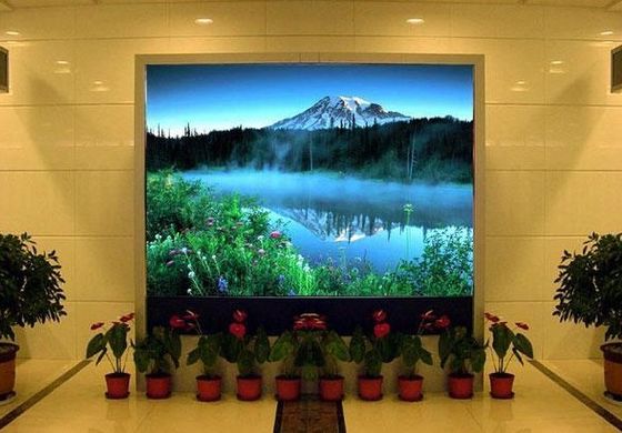خزانة عرض LED مخصصة للإعلانات P5 شاشة تلفزيون LED جدار فيديو