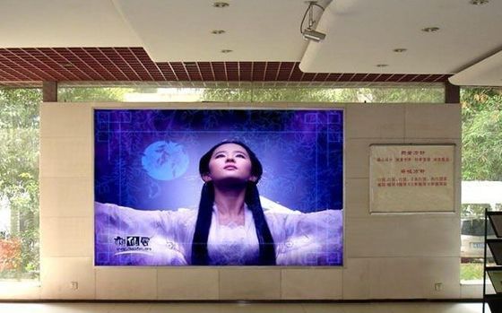 خزانة عرض LED مخصصة للإعلانات P5 شاشة تلفزيون LED جدار فيديو