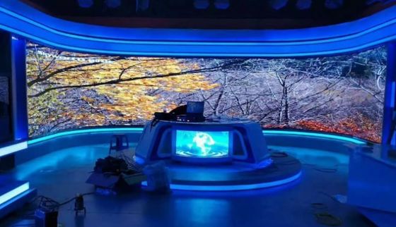 لوحة عرض مصفوفة وحدات LED مرنة 3840 هرتز ISO14001 تركيب شفط مغناطيسي