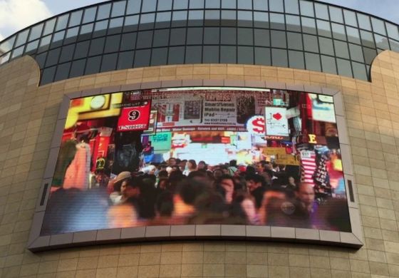 P3 1/20 مسح 900cd / M2 شاشات عرض جدران فيديو LED خارجية كبيرة زجاج شبكي