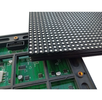 شاشة عرض LED خارجية مقاومة للماء بألوان كاملة 32 × 32 نقطة P6 IP65 FCC