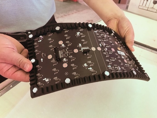 شاشة عرض LED مرنة رقيقة Longda PH2.5mm Meanwell وحدة حائط الفيديو